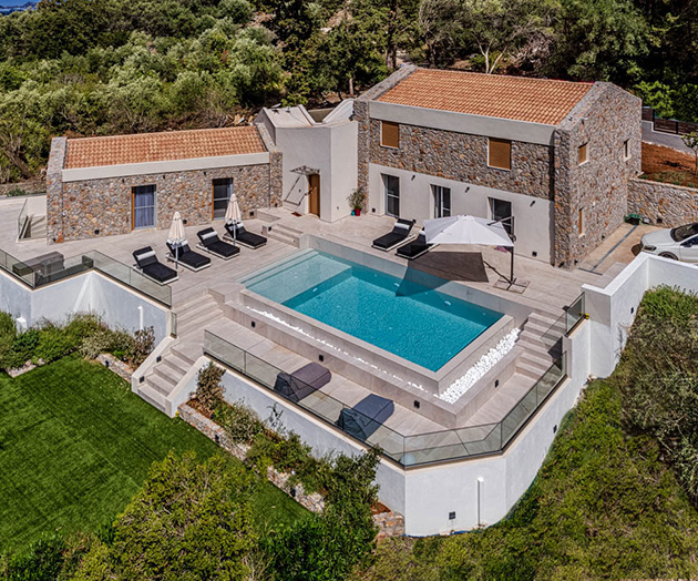 Elizabeth Luxuty Villa